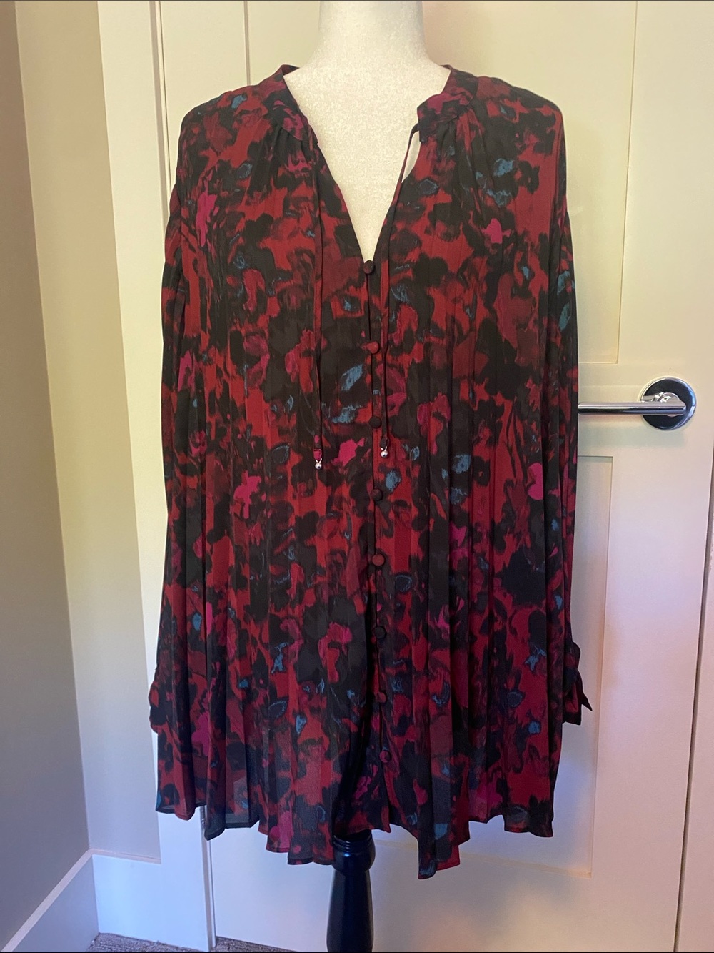 Penningtons Red and Black Floral Tunic Blouse